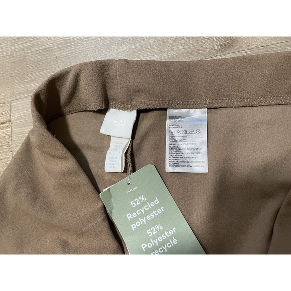 NWT H&M Flare Pants Womens Sz 2XL Pull on Stretch Bootcut Flare Trousers Brown - Picture 3 of 9